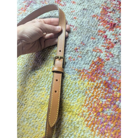 Dooney & Bourke Vintage Cabrio Leather Chestnut Tan Hobo Purse Shoulder Bag - Picture 5 of 7